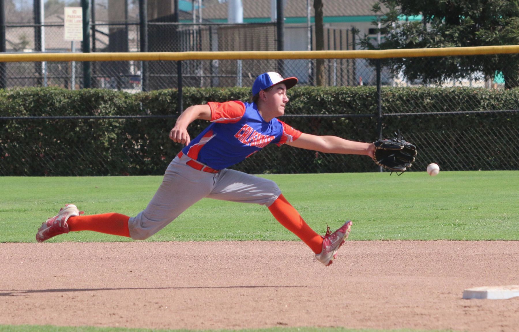 Hilyard shuts the door, Central California holds on late